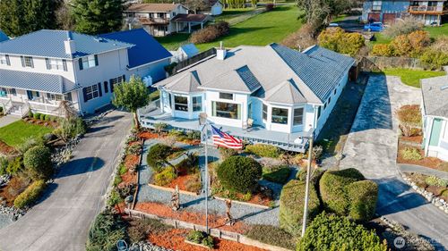 802 NW Nw Krueger St, Coupeville, WA, 98239-3457 | Card Image