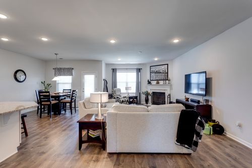 2928 Hen Brook Dr, Columbia, TN, 38401-2938 | Card Image