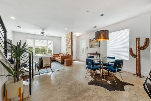 f-1128 Gunter St, Austin, TX, 78702-3183 | Card Image