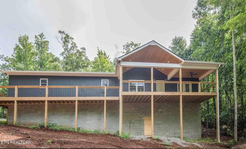 185 Oak Tree Dr, Spring City, TN, 37381-4750 | Card Image