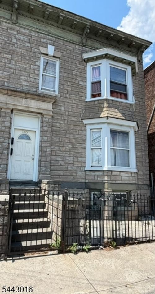 169 Sherman Ave, Newark, NJ, 07114-1735 | Card Image