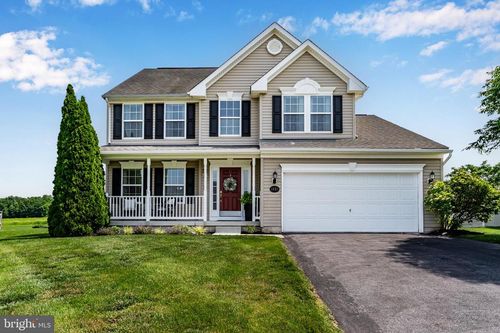 1151 Dallas Dr, GREENCASTLE, PA, 17225-8536 | Card Image