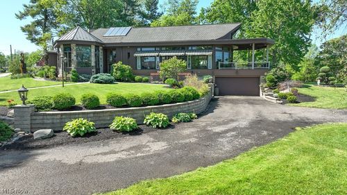 2009 Lakewood Rd Sw, Sherrodsville, OH, 44675-9721 | Card Image