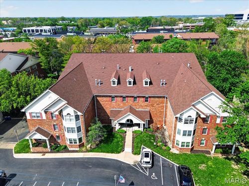 307-567 Sarah Ln, Saint Louis, MO, 63141-5606 | Card Image