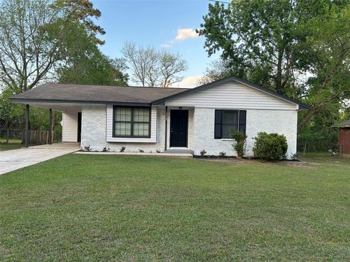 110 Laurie Ln, Willis, TX, 77378-8608 | Card Image