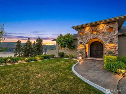 356 Karma Kanyon Drive, Chelan, WA, 98816 | Card Image