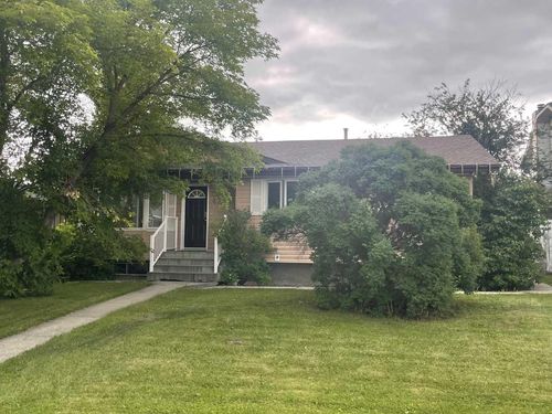 4711 44 Street, Mayerthorpe, AB, T0E1N0 | Card Image