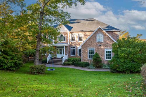 24 Glenmorren Crt, Fall River, NS, B2T1A4 | Card Image