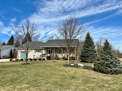 74767 Elm Cres, Bayfield, ON, N0M1G0 | Card Image