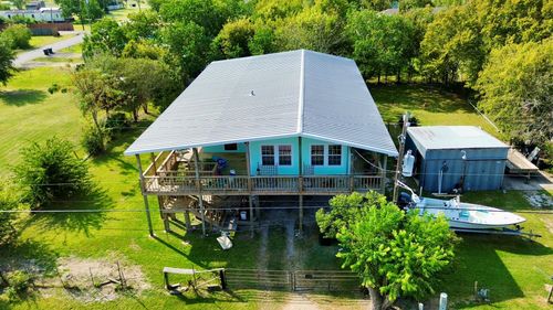 611 Broadway, Dickinson, TX, 77539-2963 | Card Image