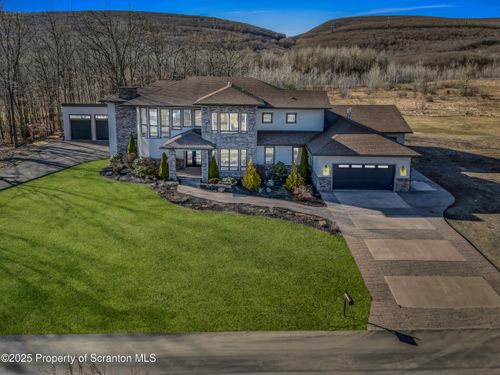 815 Oak St, Eynon, PA, 18403-1116 | Card Image