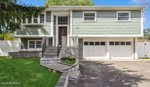 24 Layton Ave, Pine Beach, NJ, 08741-1424 | Card Image