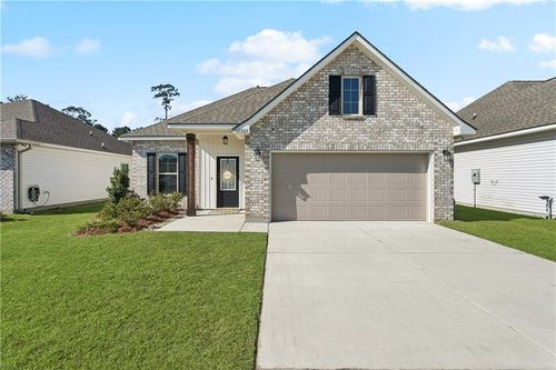 11305 Clover Knoll Dr, Covington, LA, 70433-7375 | Card Image