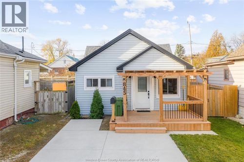 845 Arthur Rd, Windsor, ON, N8Y3Y1 | Card Image