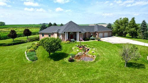 10599 State Highway 56, Le Roy, MN, 55951-1232 | Card Image