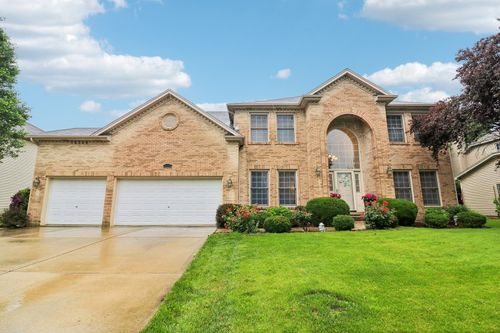16324 Hidden River Dr, Plainfield, IL, 60586-5449 | Card Image