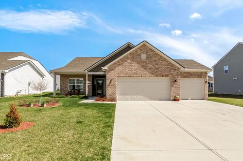 921 Sagittarius Ave, Franklin, IN, 46131-6901 | Card Image