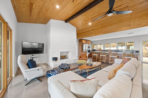 3807 Cedar Gln, Lago Vista, TX, 78645-6617 | Card Image