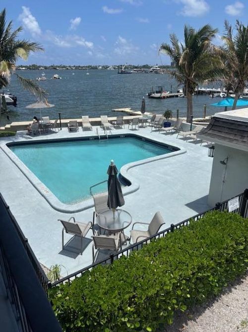 207-4700 N Flagler Dr, West Palm Beach, FL, 33407-2969 | Card Image