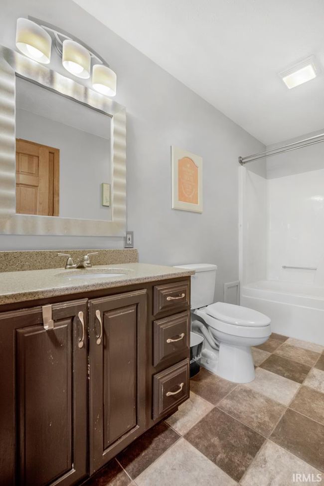 230 Meadows Dr, House other with 4 bedrooms, 3 bathrooms and null parking in Greentown IN | Image 27