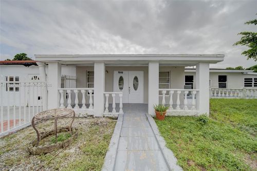 5040 Nw 197th St, Miami Gardens, FL, 33055-1751 | Card Image