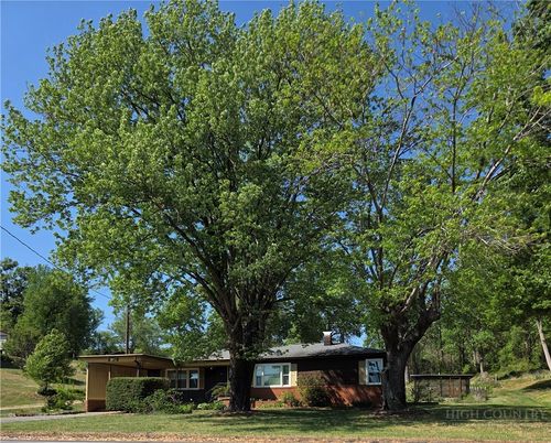 145 Black Oak Ridge Rd, Taylorsville, NC, 28681-2284 | Card Image