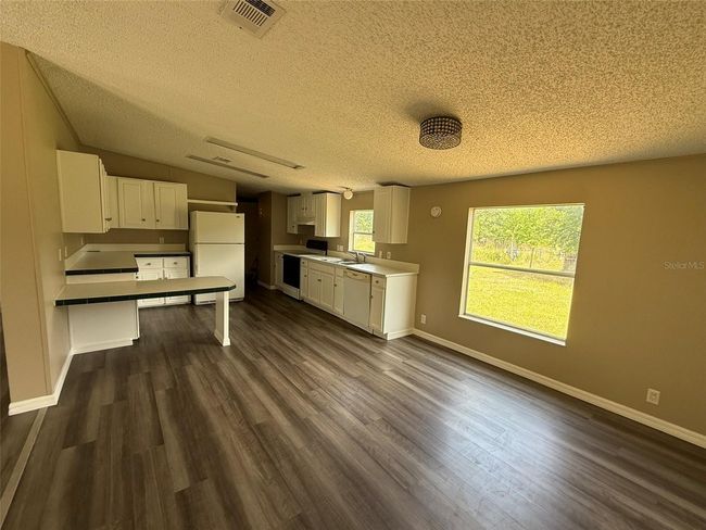 35215 Broken Bit Ln, House other with 3 bedrooms, 2 bathrooms and null parking in ZEPHYRHILLS FL | Image 21