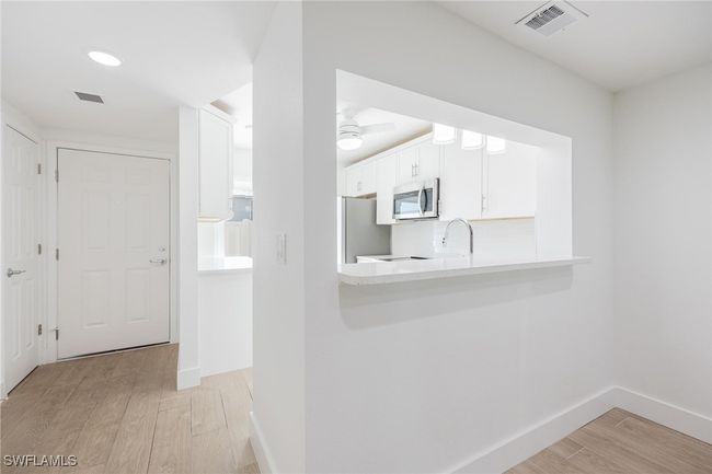 Kitchen pass-through window | Image 9
