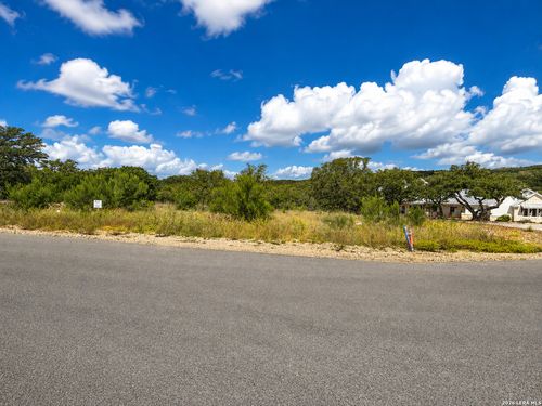 1417 Powder Ridge Rd, New Braunfels, TX, 78132-3497 | Card Image