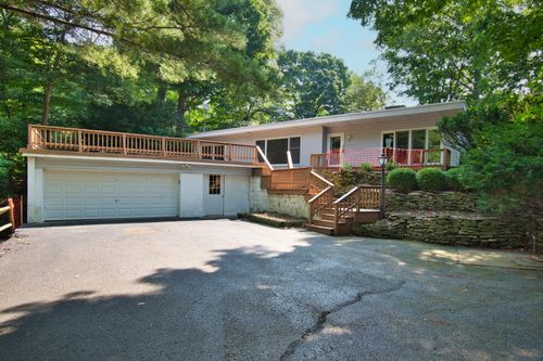 641 Longwood Dr, Sawyer, MI, 49125-8316 | Card Image