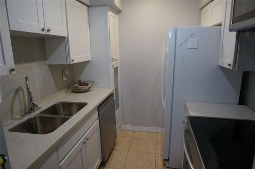 apt-6-8427 Hearth Dr, Houston, TX, 77054-2712 | Card Image