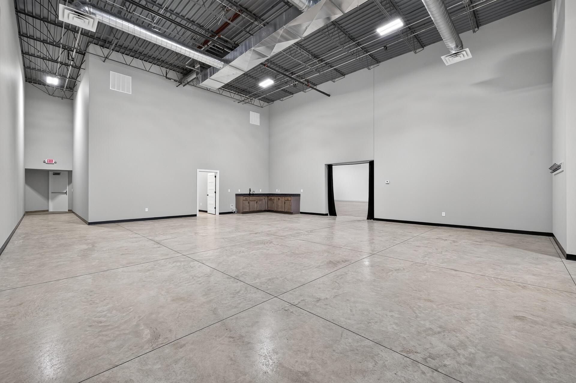 Commercial Lease in Elk River 5