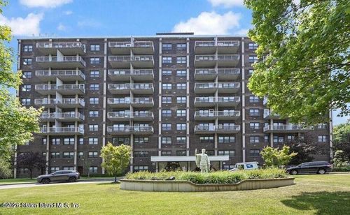 8f-1100 Clove Rd, Staten Island, NY, 10301-3648 | Card Image