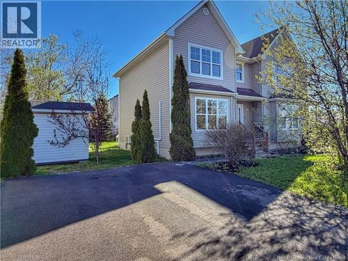 60 Christopher Cres, Moncton, NB, E1G0A5 | Card Image