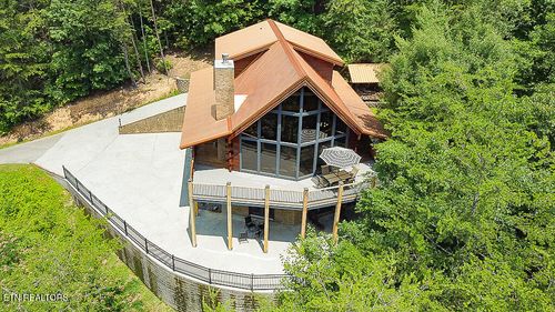 1964 Goose Gap Rd, Sevierville, TN, 37876-7445 | Card Image