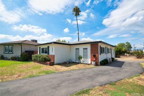 16501 E Masline St, Covina, CA, 91722-1132 | Card Image