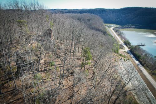 1 Whispering Woods Rd, Wellington, KY, 40387-9143 | Card Image