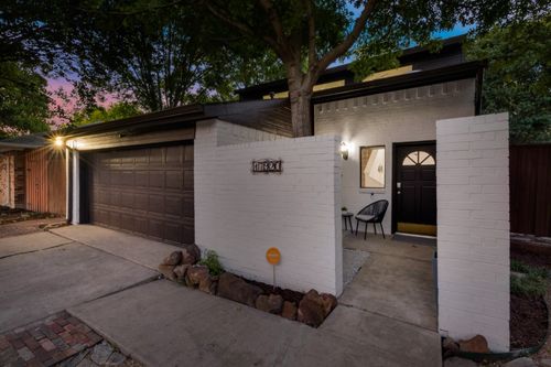 17920 Hillcrest Rd, Dallas, TX, 75252-5860 | Card Image