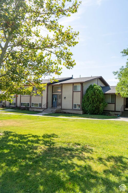 305 Elmwood Dr, Orem, UT, 84057-4109 | Card Image