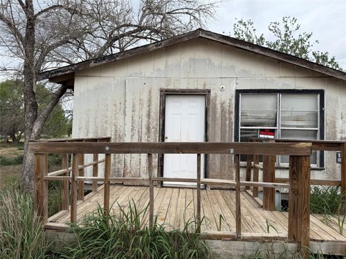 108 J Ave, Christine, TX, 78012 | Card Image