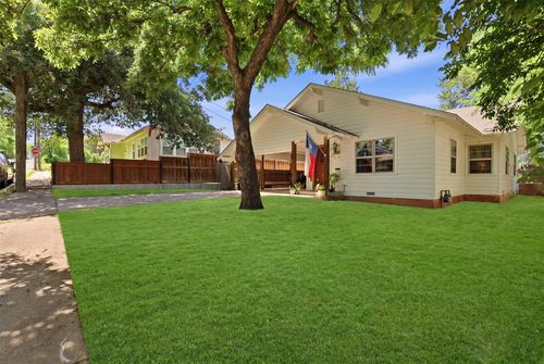 208 W Couts St, Weatherford, TX, 76086-5212 | Card Image