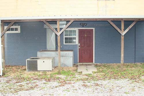 5226 Old Nashville Hwy, Mc Minnville, TN, 37110-3178 | Card Image