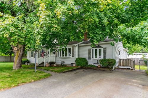 28 Ann Ln, North Kingstown, RI, 02852-2001 | Card Image