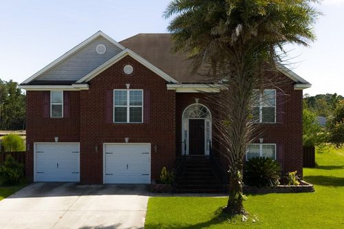 17 Club House Dr, Savannah, GA, 31419-8381 | Card Image