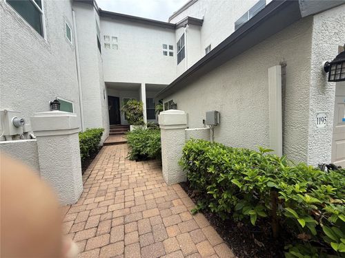 1195 Shipwatch Cir, TAMPA, FL, 33602-5728 | Card Image