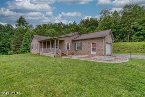200 Gold Leaf Ln, Murphy, NC, 28906-7597 | Card Image