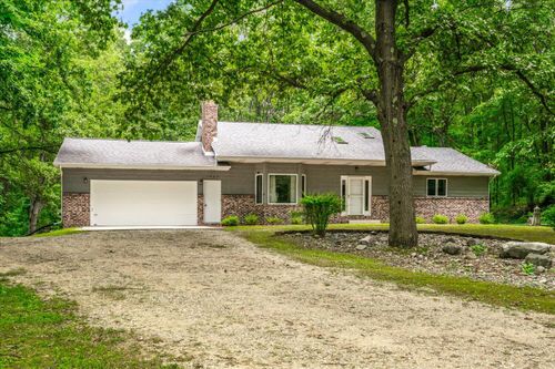 1865 S 8th St, Kalamazoo, MI, 49009-9361 | Card Image
