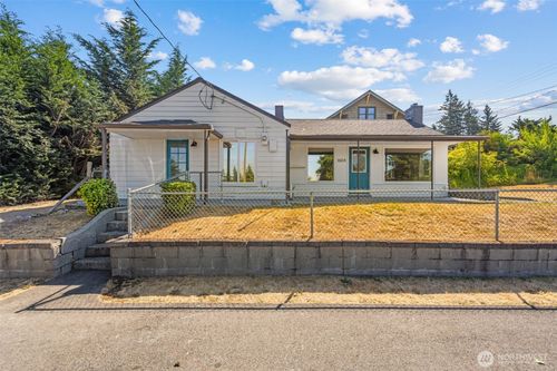 1604 Juniper St, Milton, WA, 98354-9464 | Card Image
