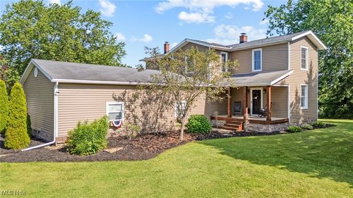 3295 Meese Rd Ne, Louisville, OH, 44641-9153 | Card Image