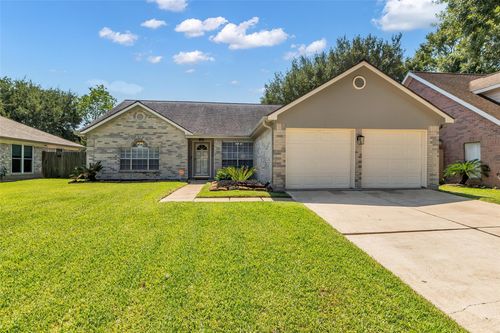 4026 Bentley Dr, Pearland, TX, 77584-4908 | Card Image